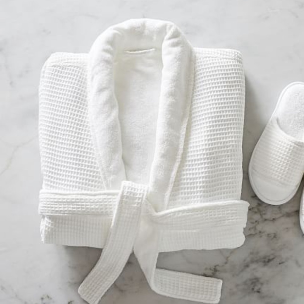 New Pottery Barn Waffle Weave Resort Bath Robe